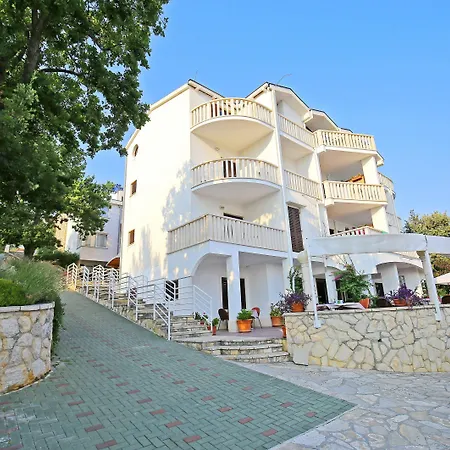 Hotel Lucija-3